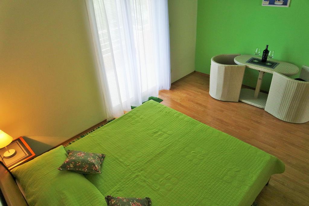 Apartments Harmonija บาชกาโวดา ภายนอก รูปภาพ