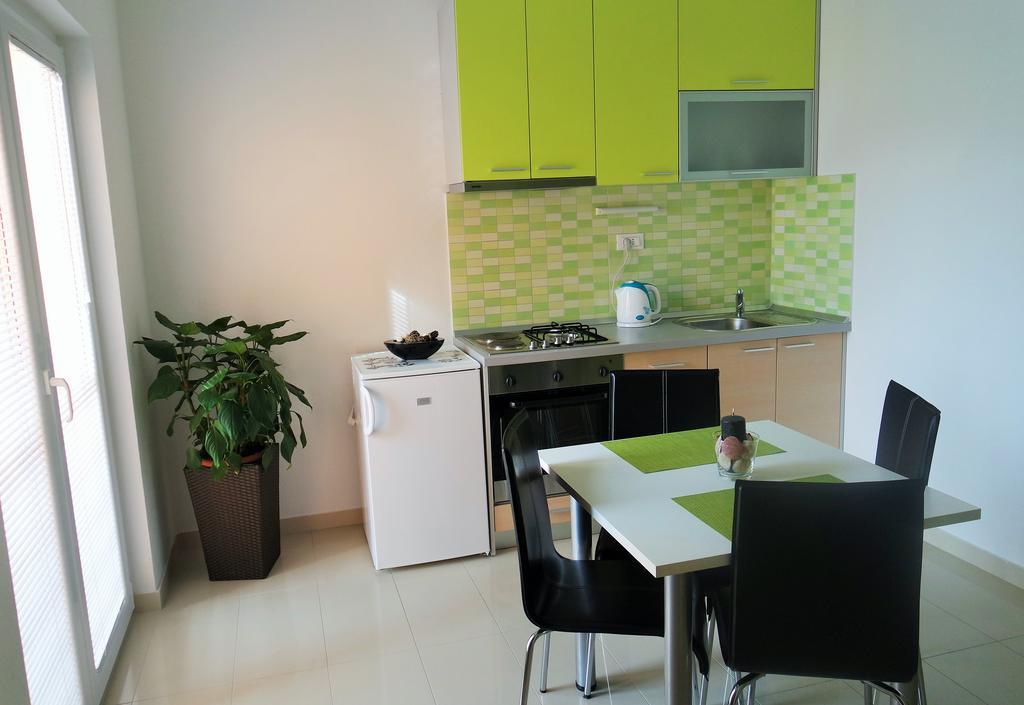 Apartments Harmonija บาชกาโวดา ภายนอก รูปภาพ