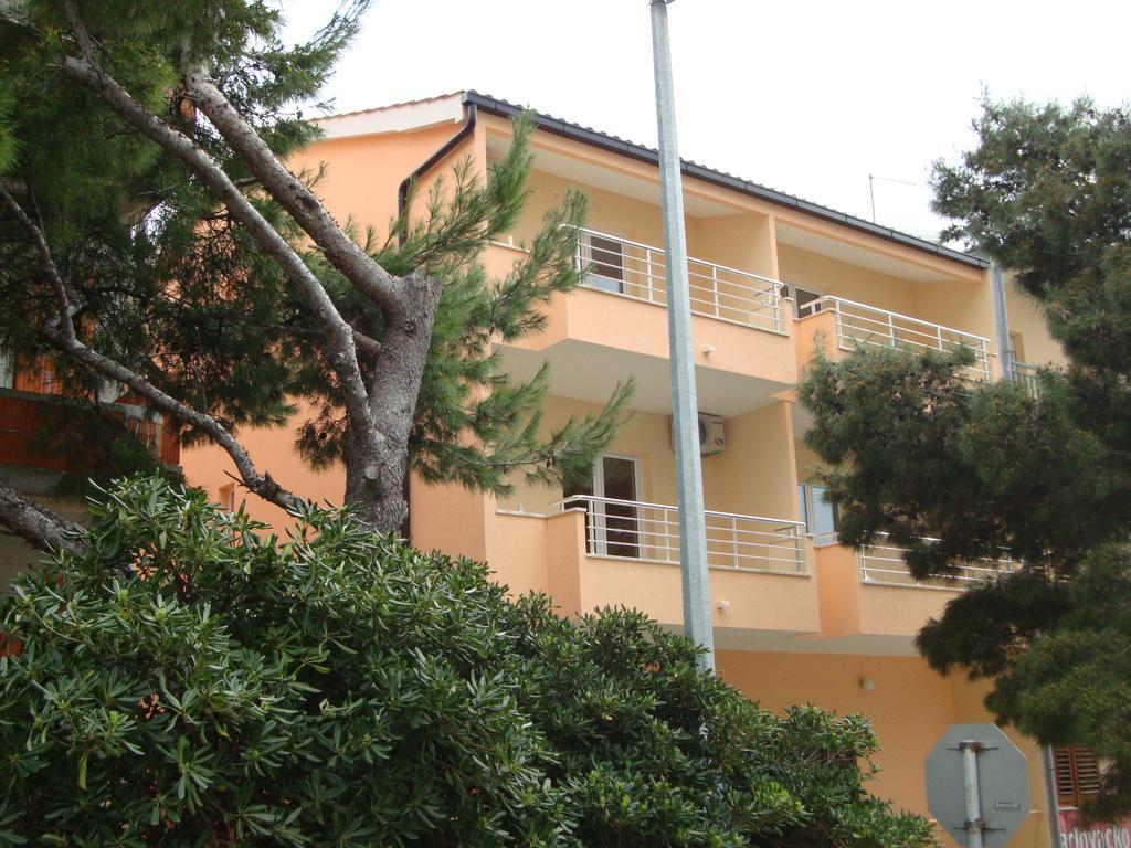 Apartments Harmonija บาชกาโวดา ภายนอก รูปภาพ